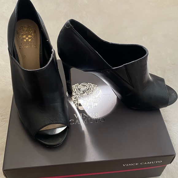 Mules - Picture 2 of 2